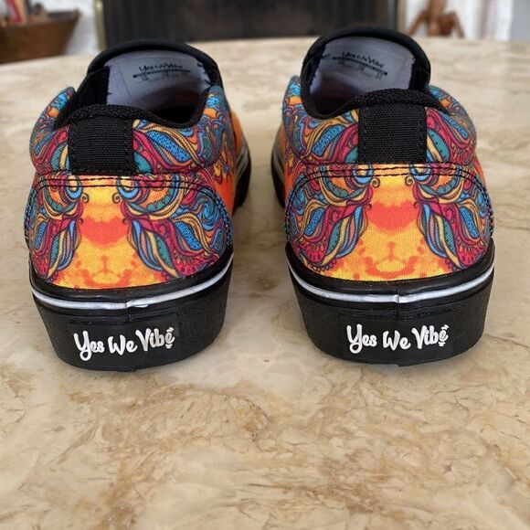NWOT Yes We Vive Peace Sign Multicolour Slip On Sneakers - Picture 8 of 13